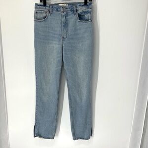 Abercrombie & Fitch 90’s high rise straight Jeans 10